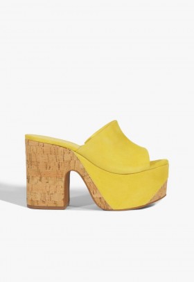 Ciabatte da donna | Sandalo in pelle scamosciata Dalle Wave di Schutz Shoes, giallo